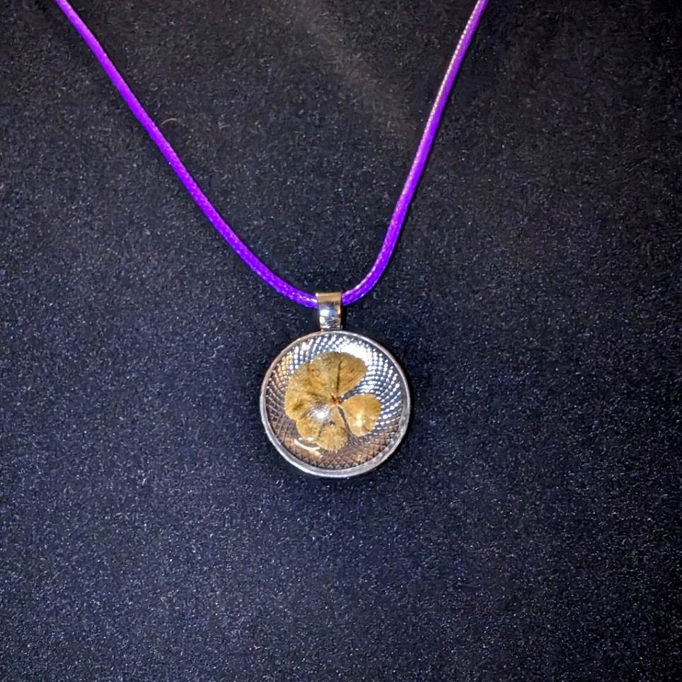 Real 4 Leaf Clover Pendant Necklace